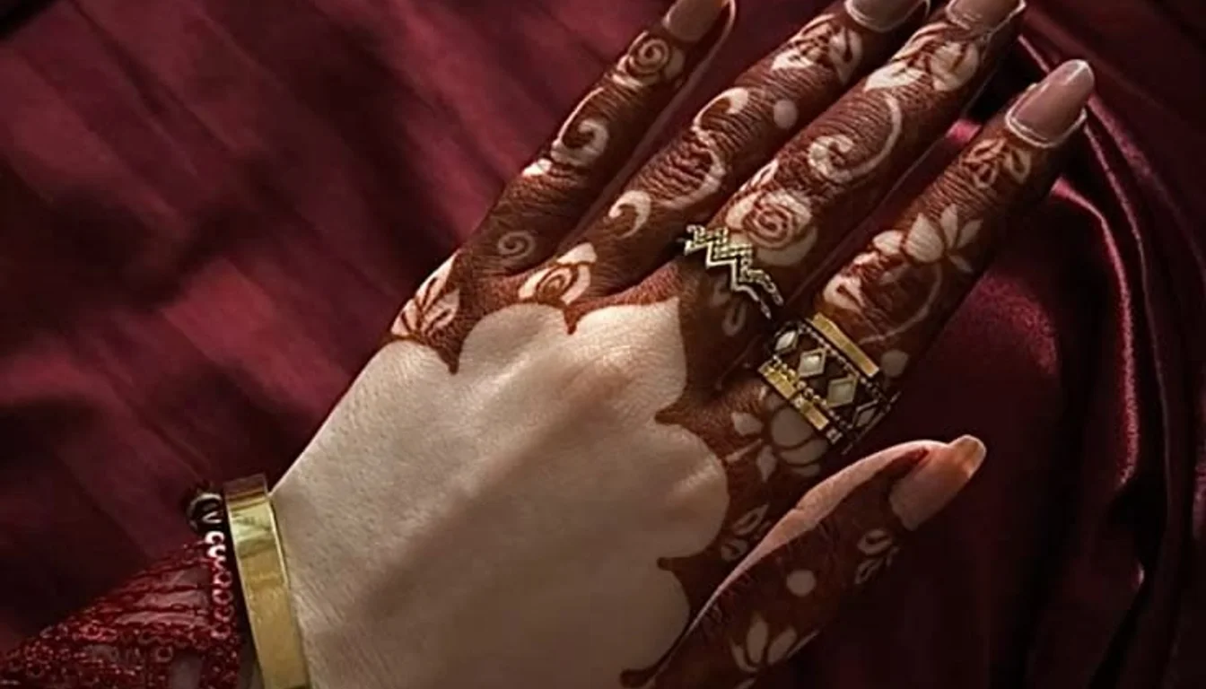 Red Nails